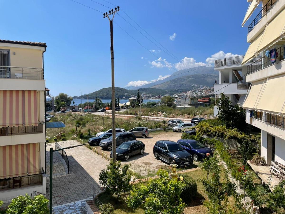 Vourtarea Guesthouse Химара Экстерьер фото