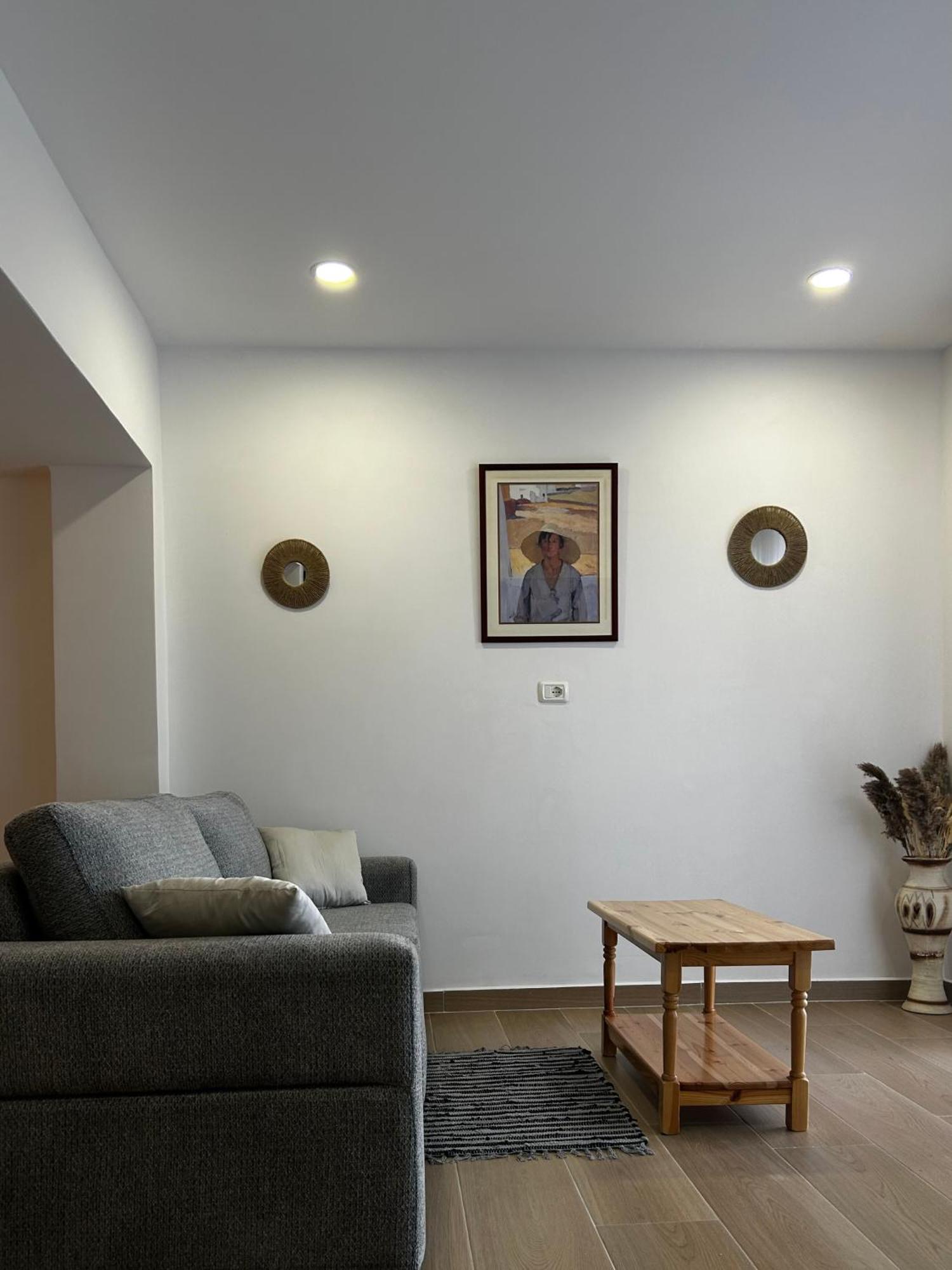 Vourtarea Guesthouse Химара Экстерьер фото