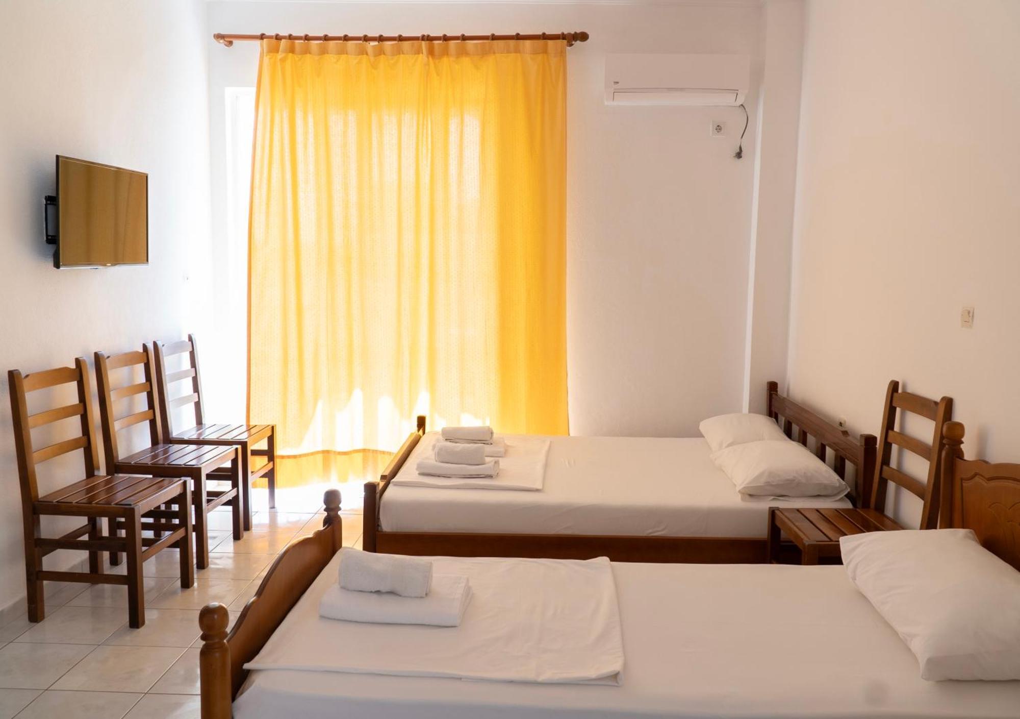 Vourtarea Guesthouse Химара Номер фото